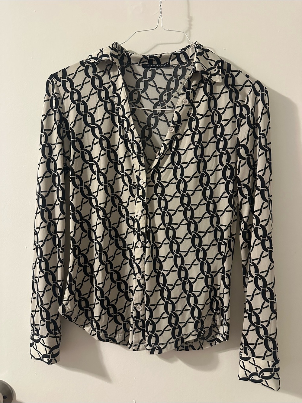 Tahari Black & Cream Chain-Link Button-Front Blouse